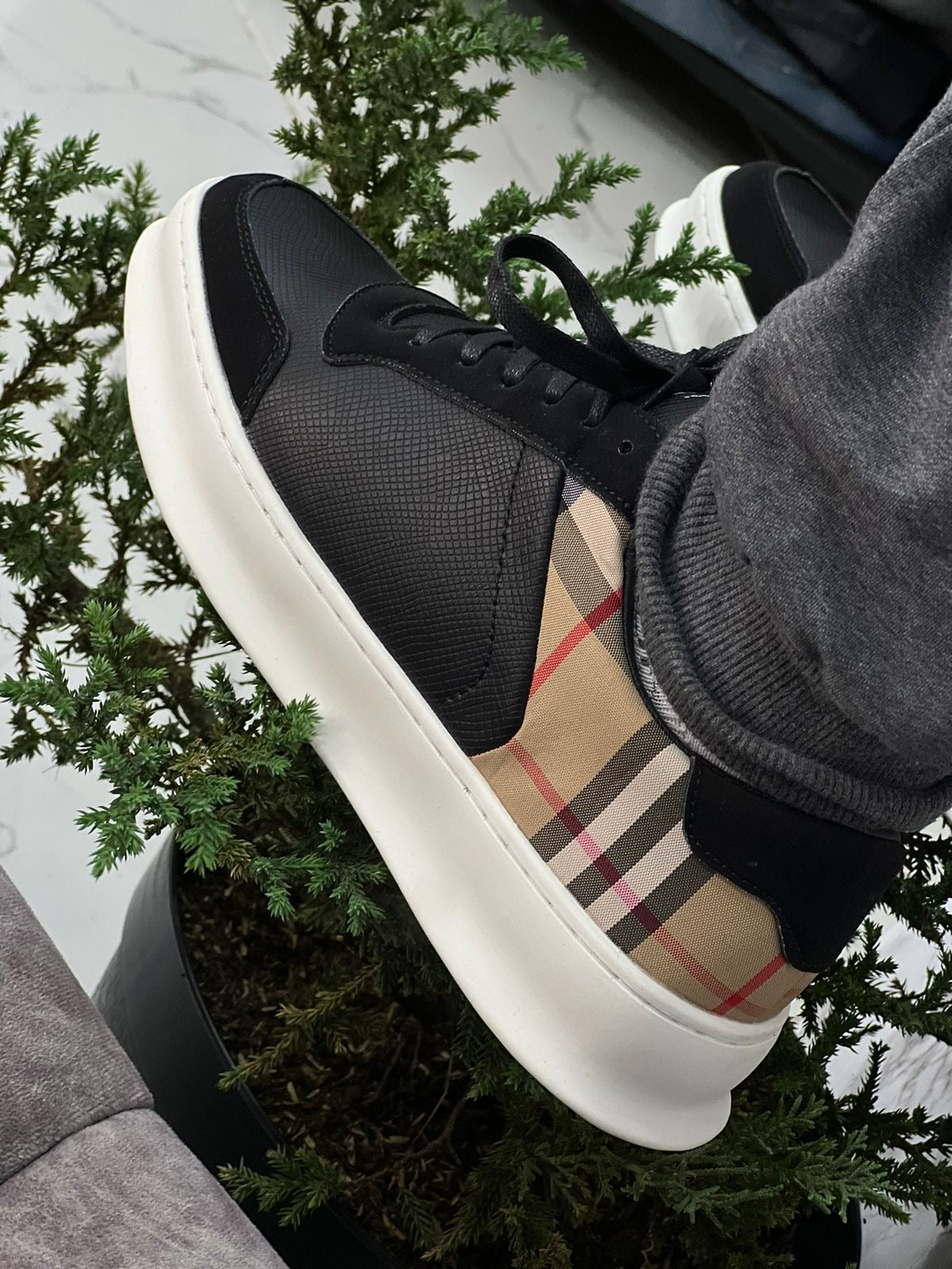 ZAPATOS BURBERRY NEGRO