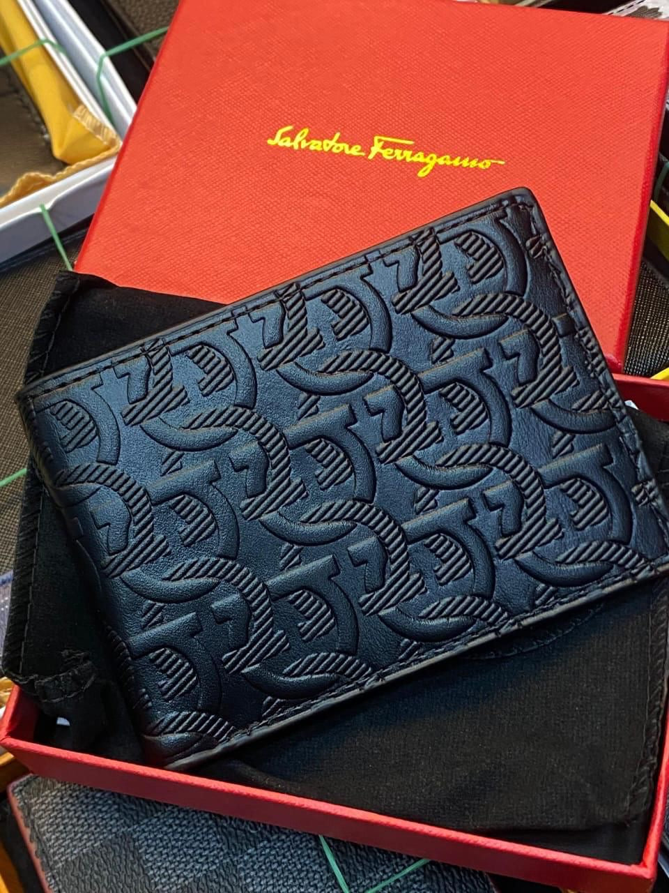 BILLETERA FERRAGAMO MONOGRAMA