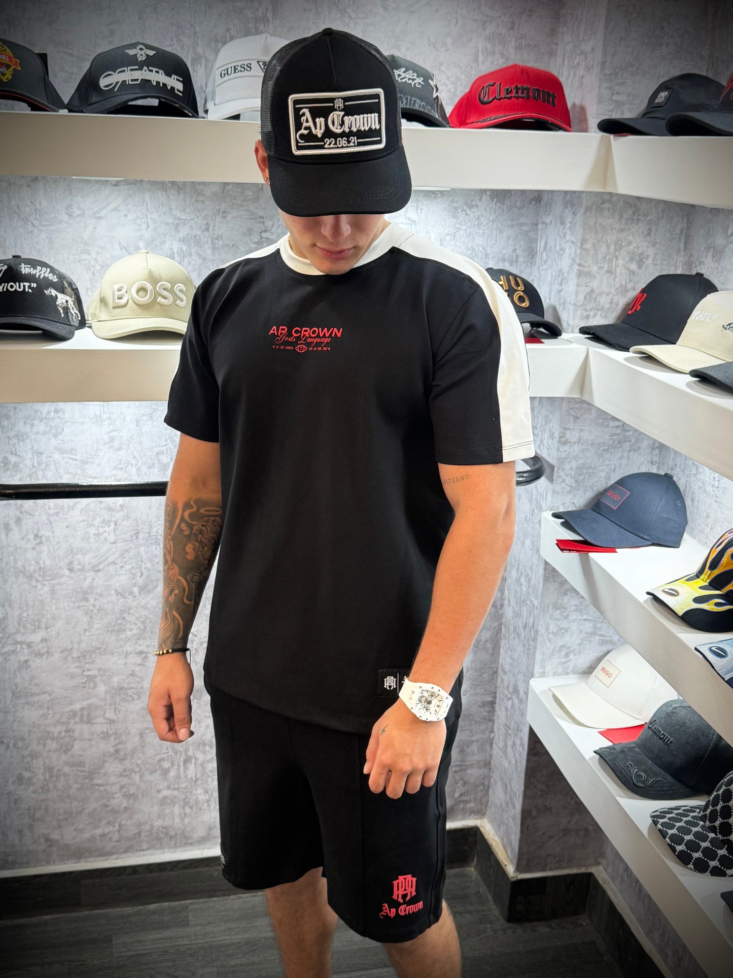 CONJUNTO AP CROWN NEGRO ROJO