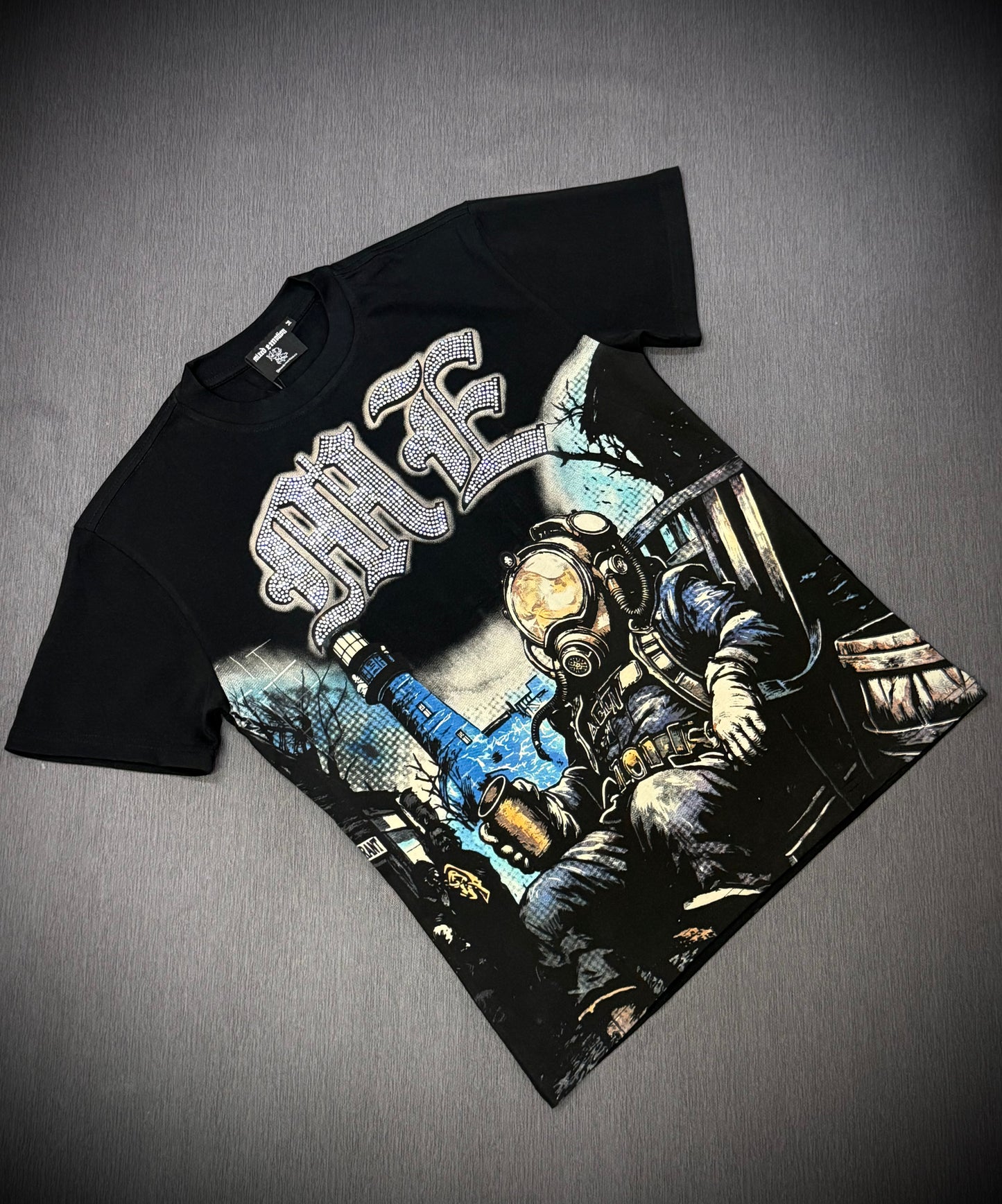 CAMISETA MIXED EMOTION ASTRONAUTA NEGRA