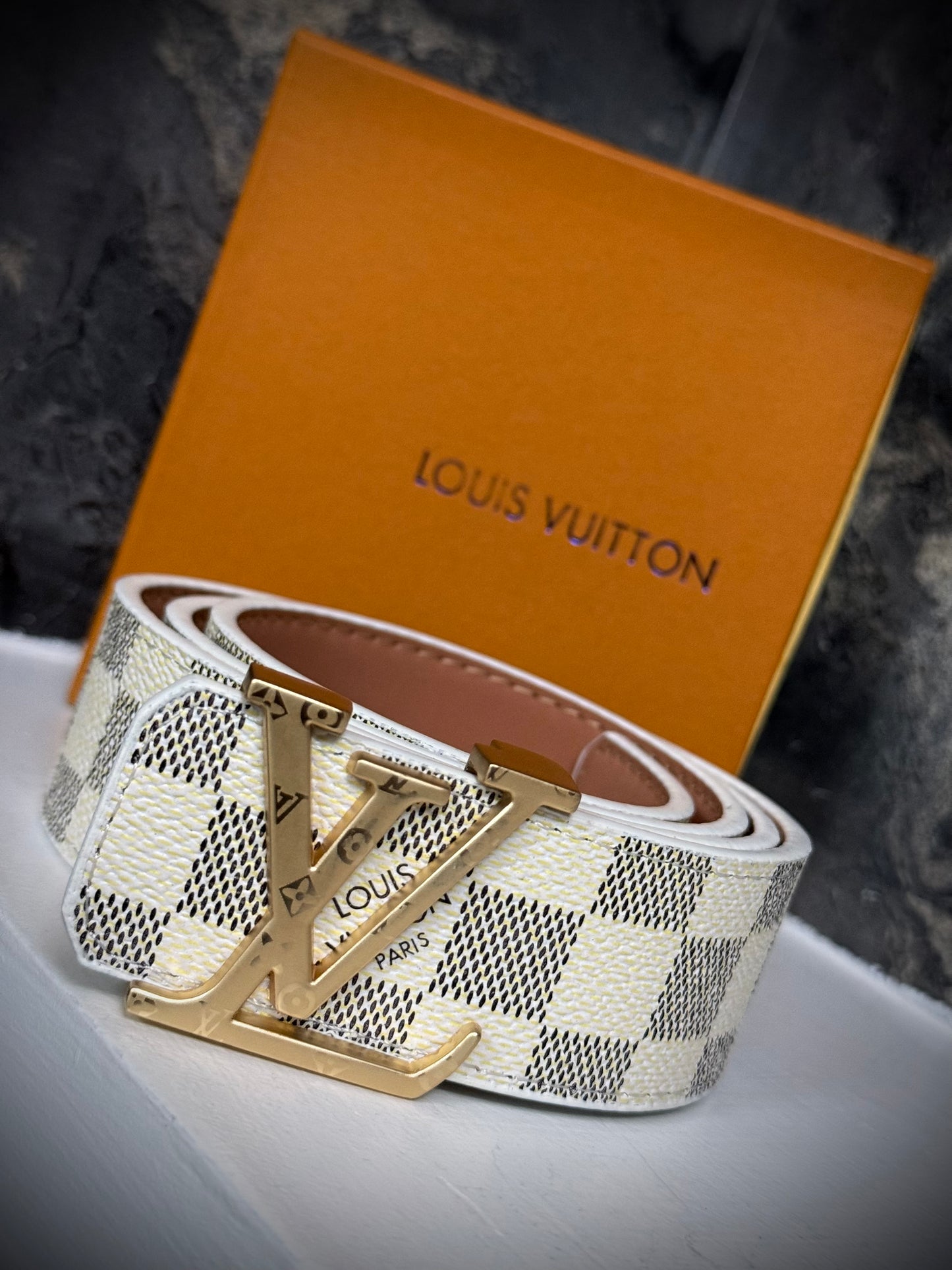 CORREA LOUIS VUITTON BLANCA