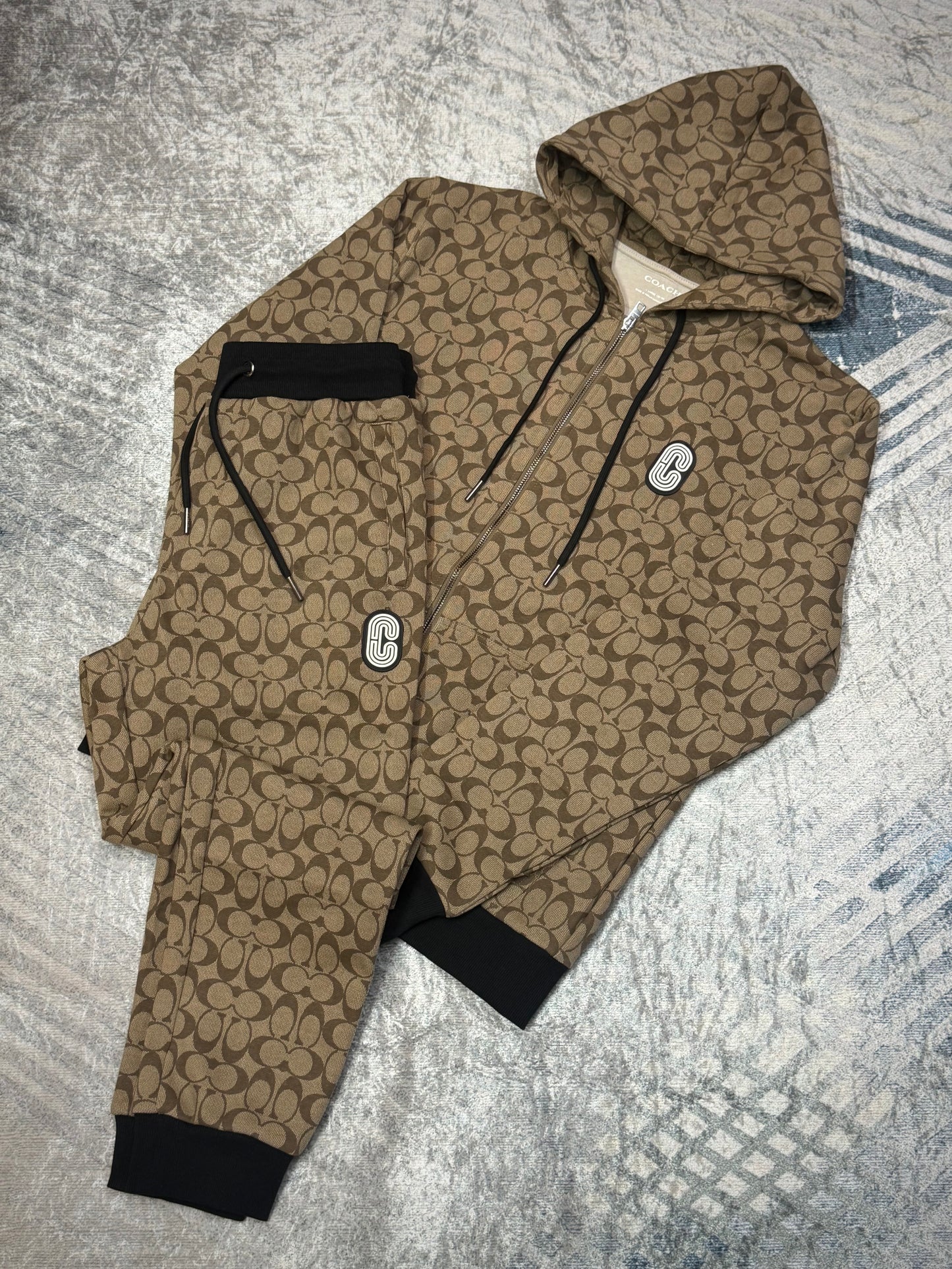 CONJUNTO COACH CAFÉ