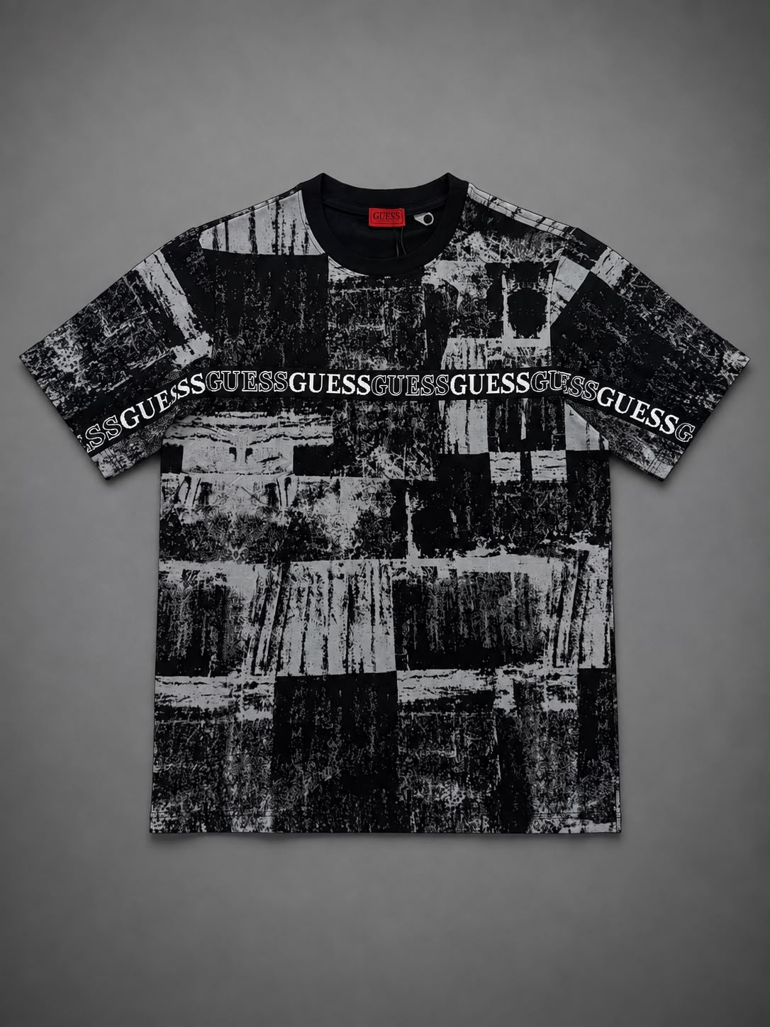 CAMISETA GUESS NEGRA LINEA