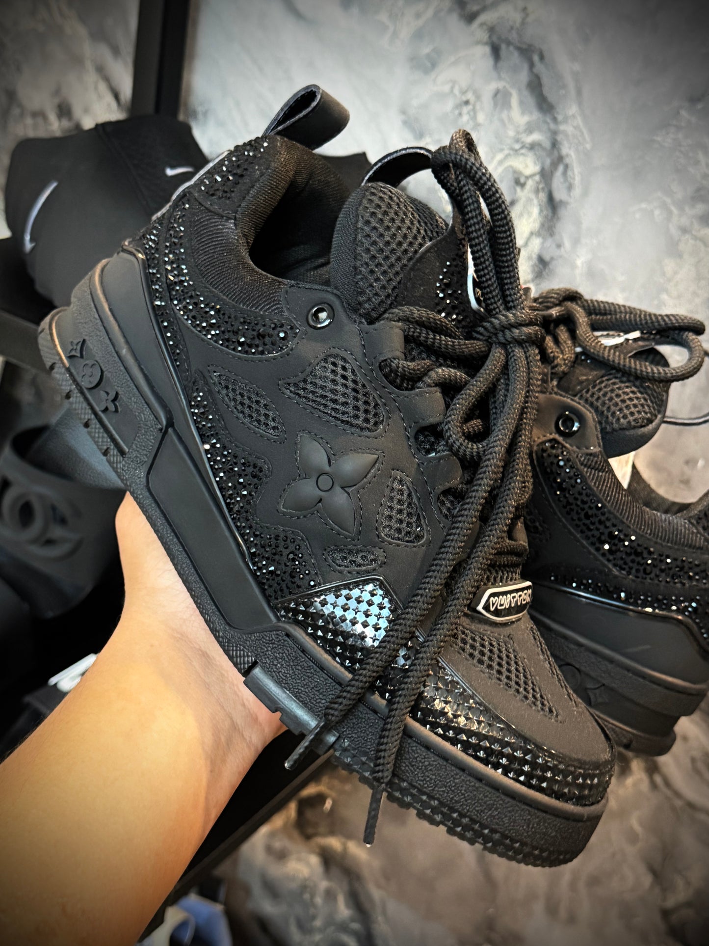 ZAPATOS TURCOS LOUIS VUITTON BRILLANTES
