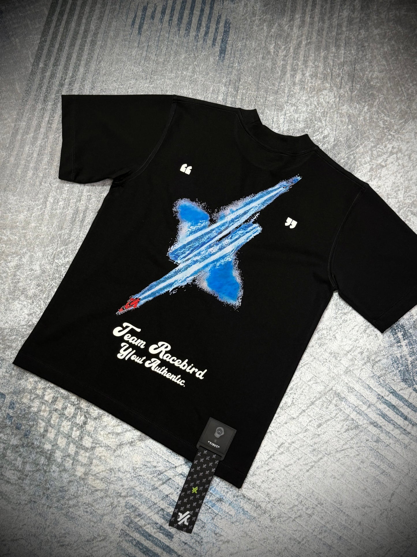 CAMISETA Y/OUT NEGRO AZUL