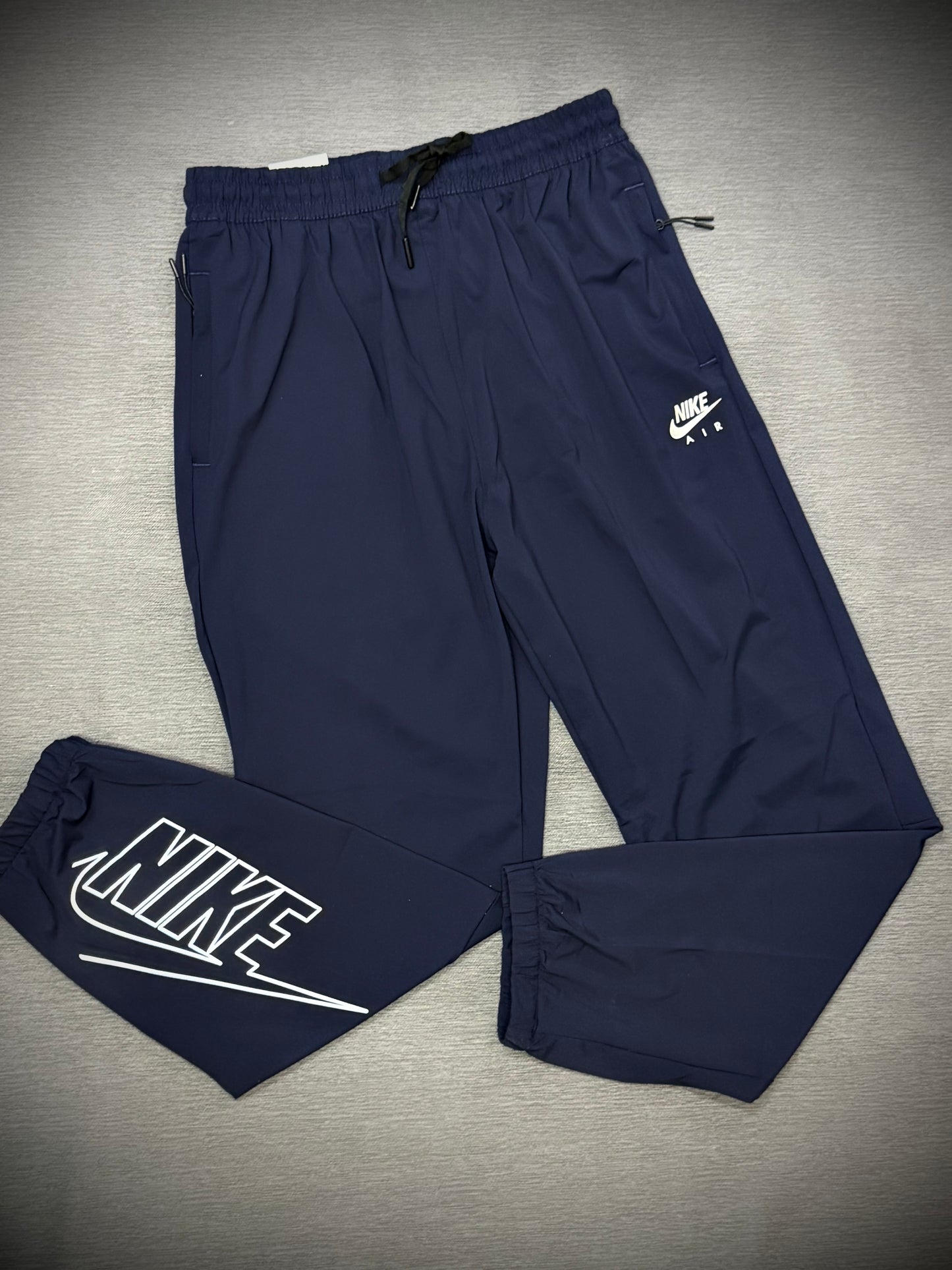 SUDADERA NIKE ANTIFLUIDOS AZUL