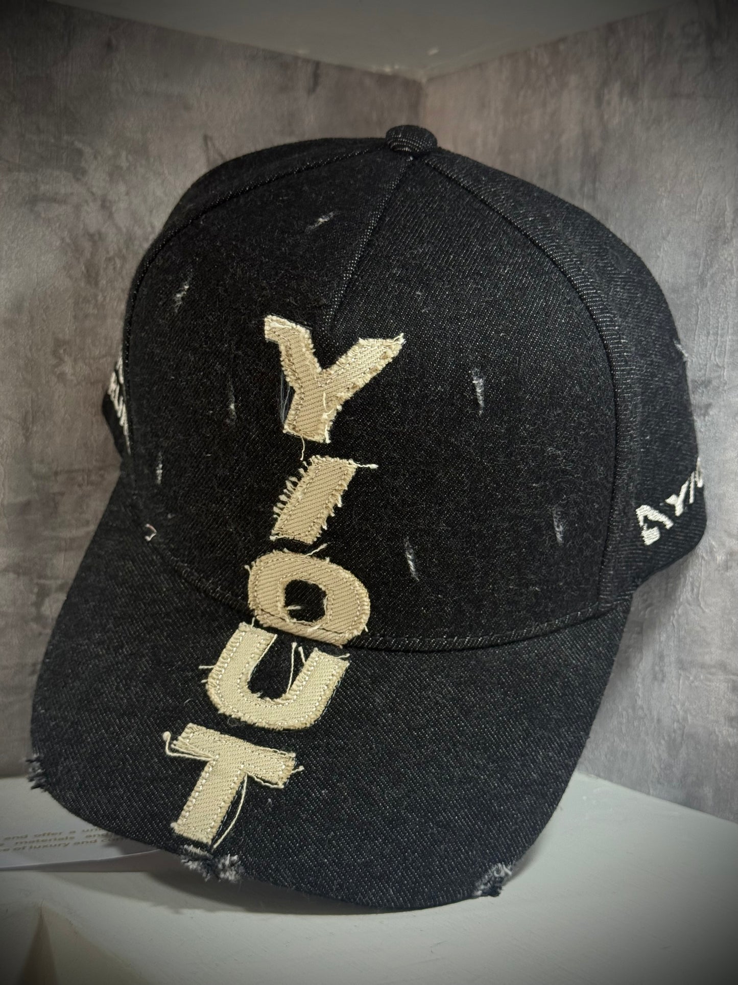 GORRA Y/OUT AIRLINES GRIS