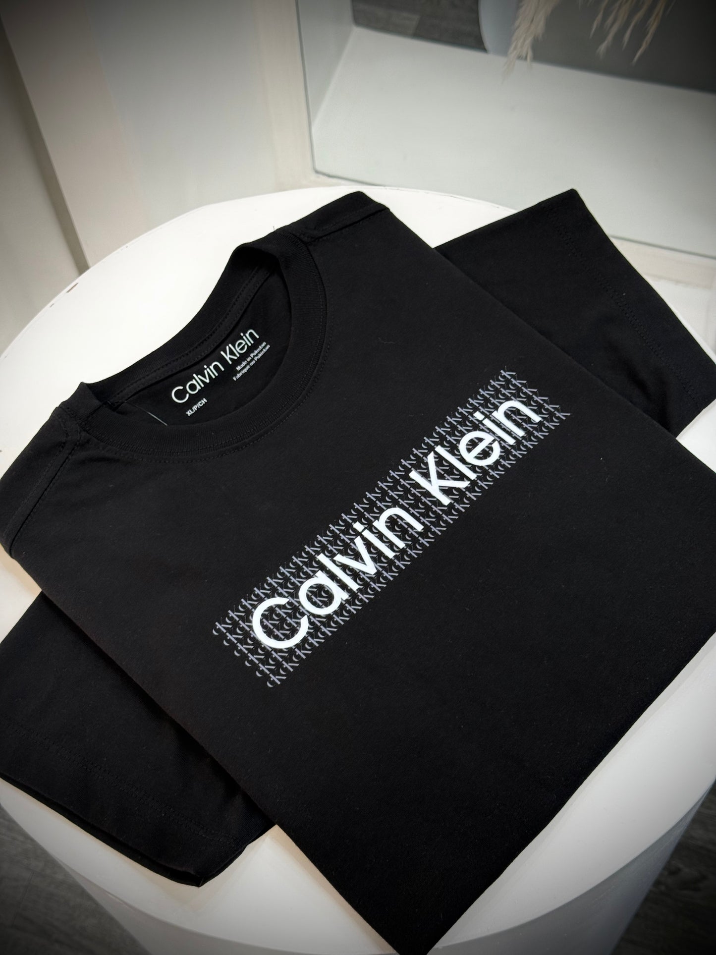 CAMISETA CALVIN KLEIN NEGRA