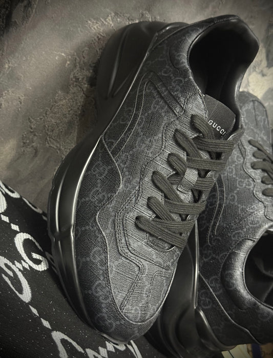 ZAPATOS TURCOS GUCCI MONOGRAMA NEGROS