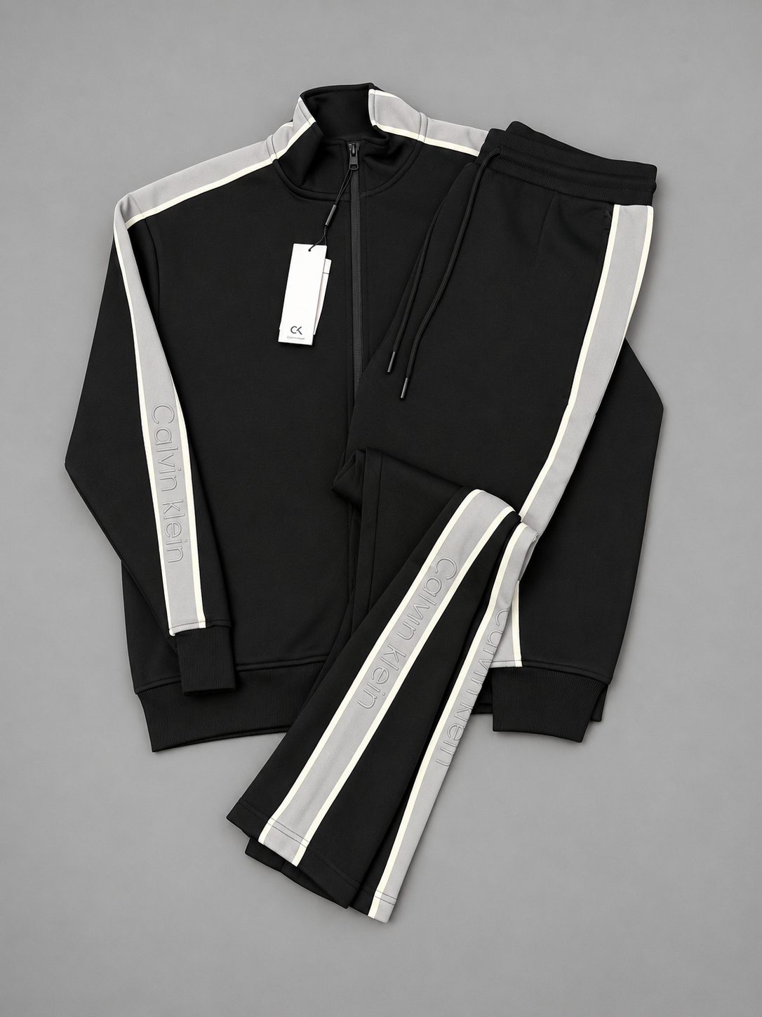 CONJUNTO CALVIN KLEIN NEGRO GRIS