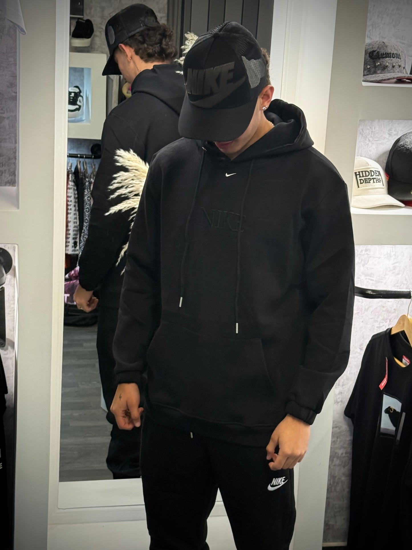 CONJUNTO NIKE CLÁSICO NEGRO