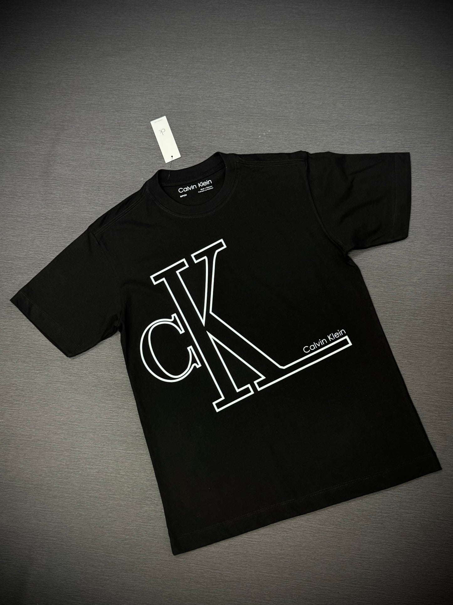 CAMISETA CK NEGRA LOGO GRANDE