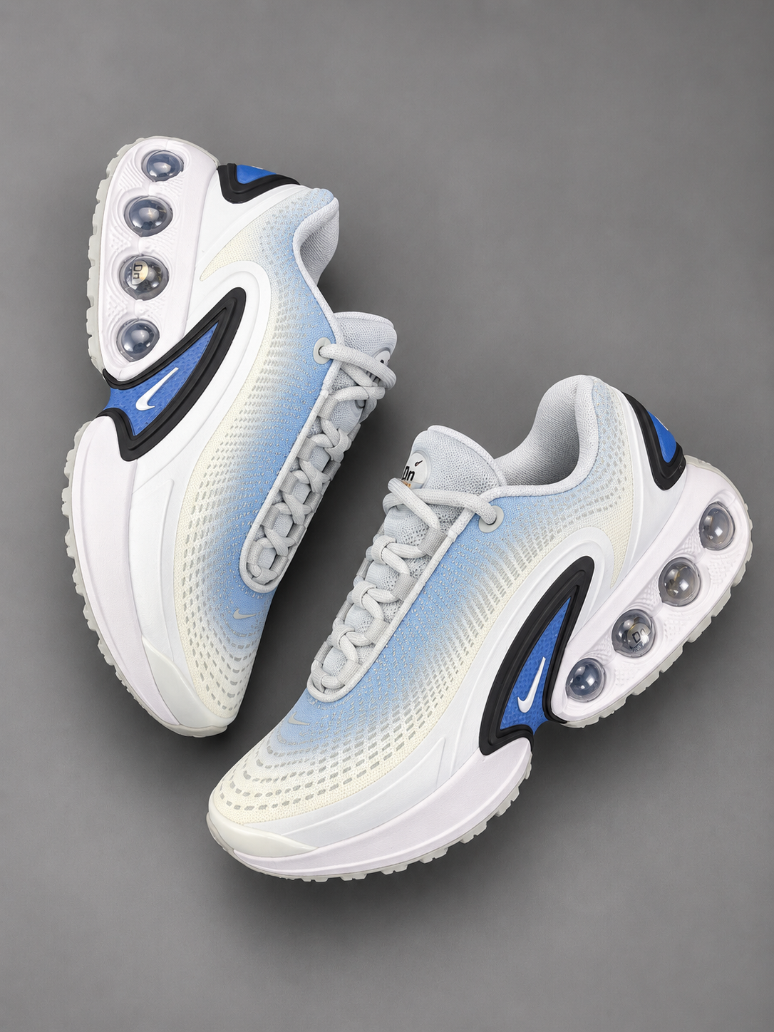ZAPATOS NIKE DN BLANCO CON AZUL