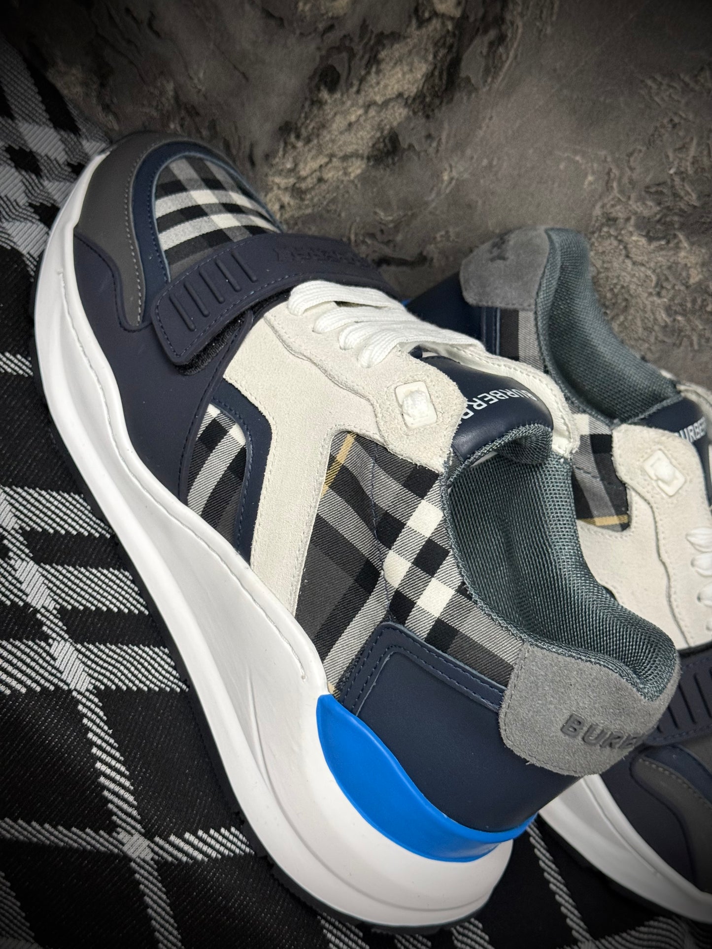 ZAPATOS TURCOS BURBERRY AZUL