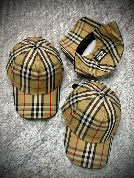 GORRA BURBERRY MONOGRAMA