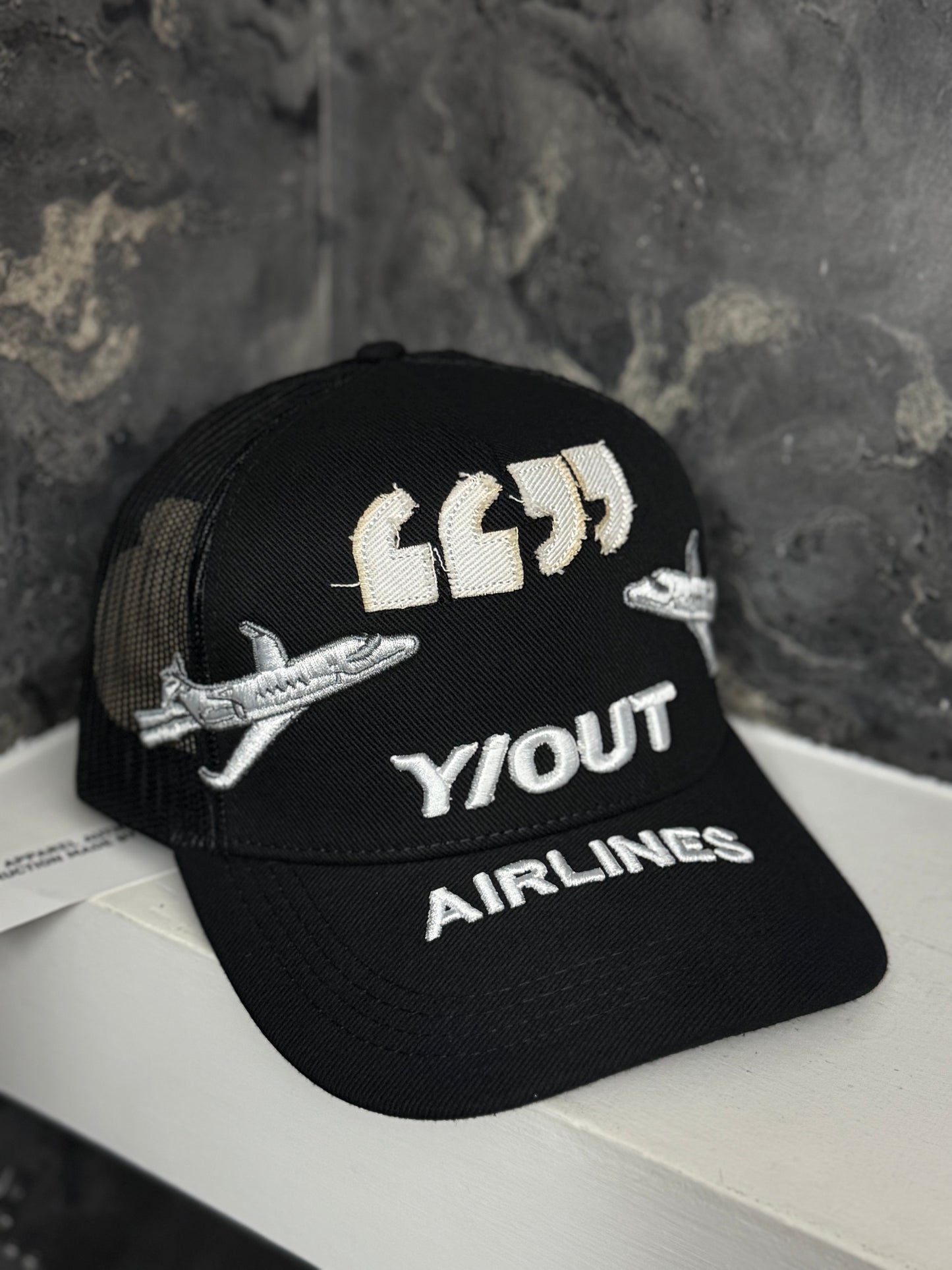 GORRA Y/OUT AIRLINES