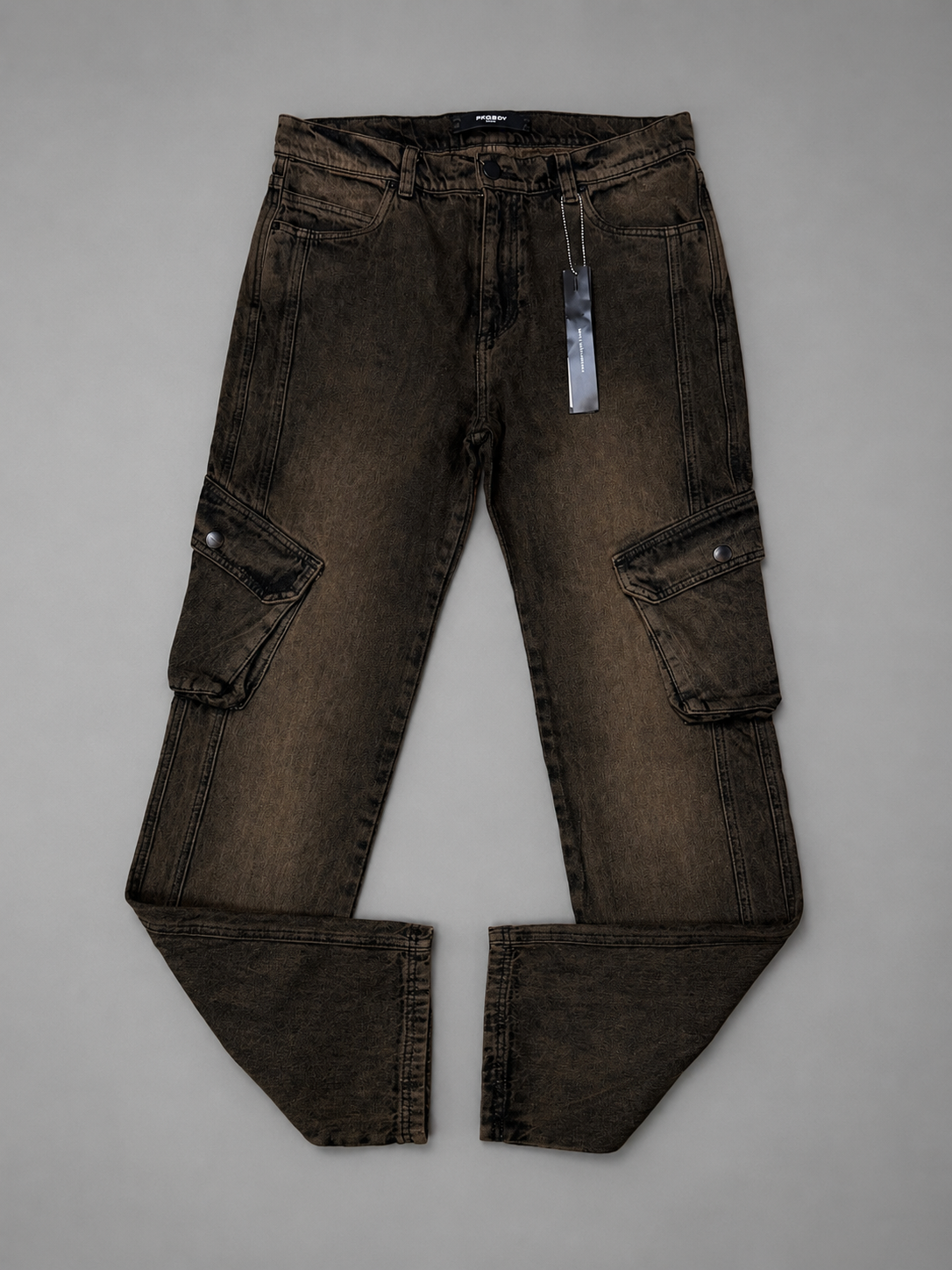 PANTALÓN NEGRO REGULAR EXCLUSIVO