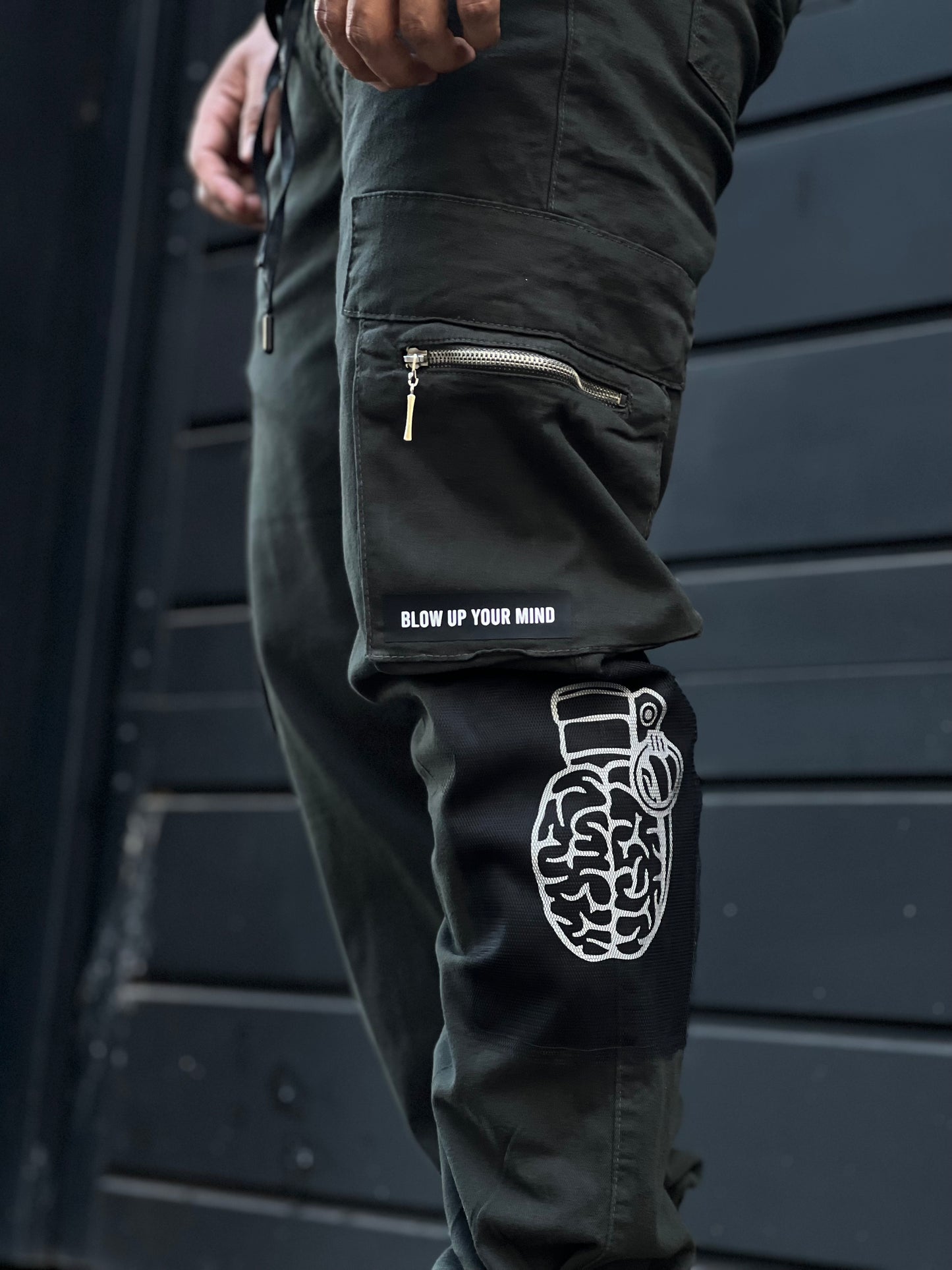 JOGGER BLOW UP