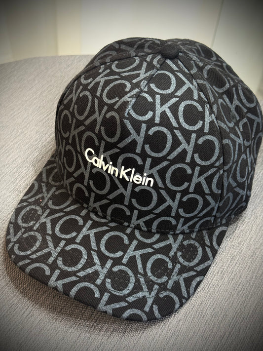 GORRA CK MONOGRAMA LOGO BLANCO