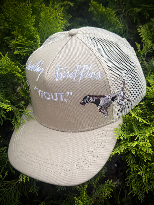 GORRA Y/OUT DARK BEIGE