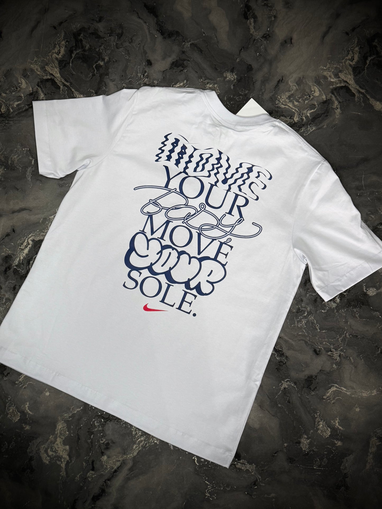 CAMISETA NIKE SOLE