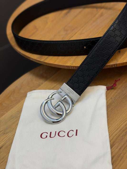 CORREA GUCCI NEGRA LOGO PLATEADO