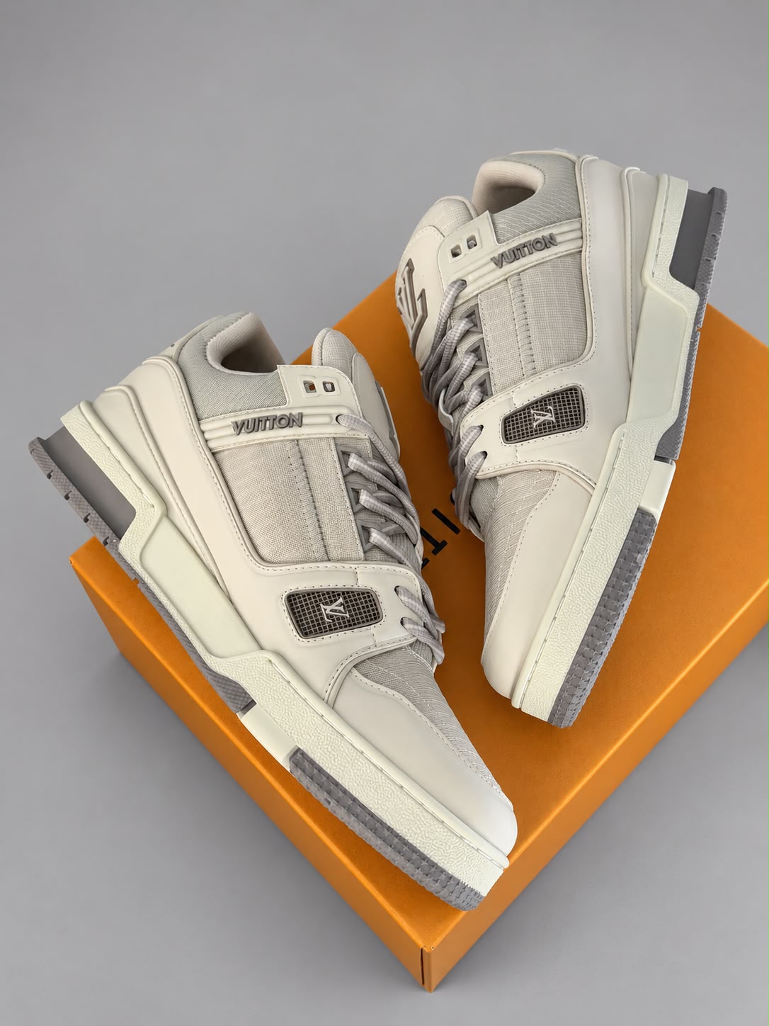 ZAPATOS TURCOS LOUIS VUITTON BEIGE