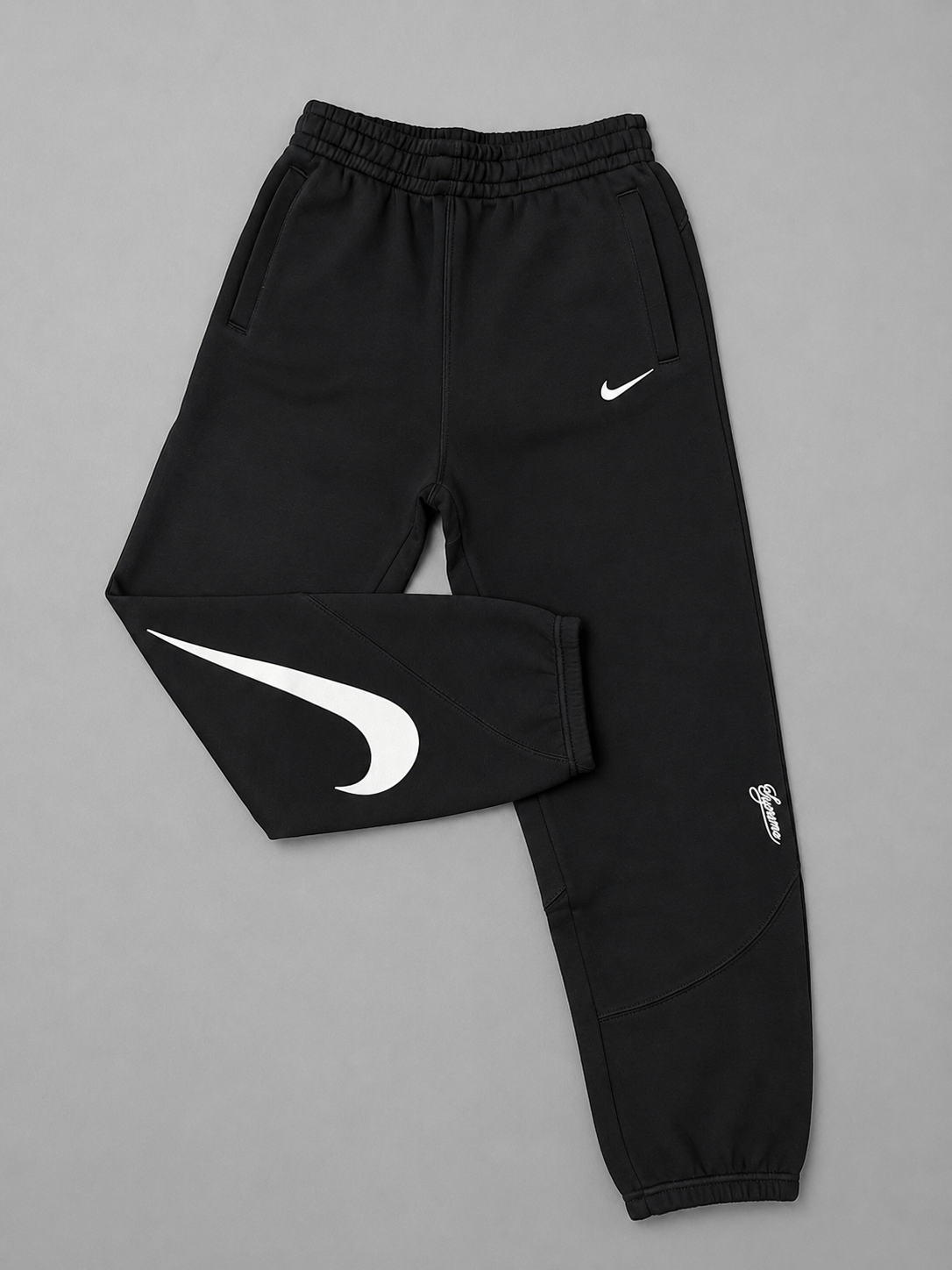 SUDADERA NIKE SUPREME NEGRA BOTA ANCHA