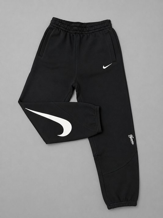 SUDADERA NIKE SUPREME NEGRA BOTA ANCHA