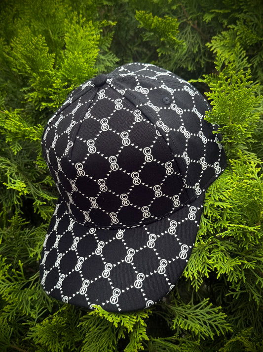GORRA CREATIVE LOGOS MONOGRAMA