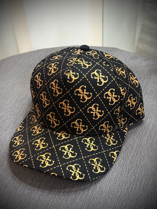 GORRA GUESS NEGRO DORADO