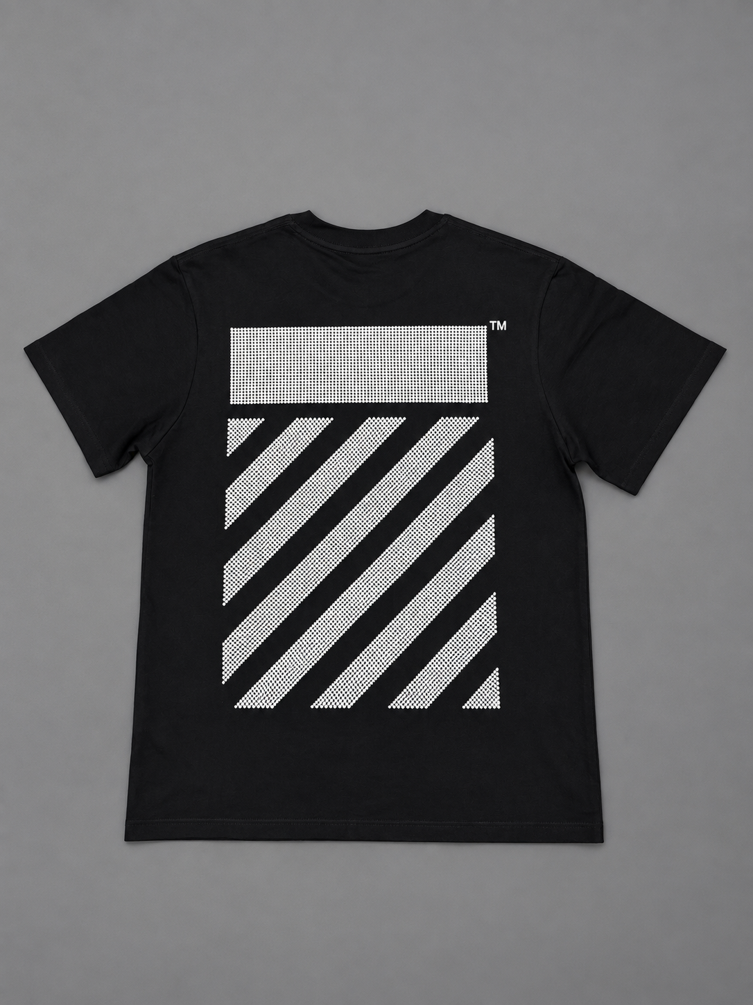 CAMISETA TURCA OFF WHITE NEGRA BRILLOS