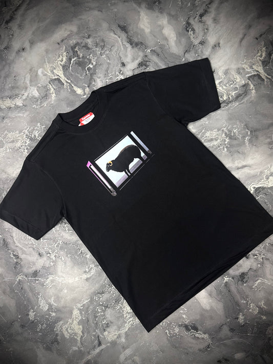 CAMISETA SUPREME NEGRA OVEJA