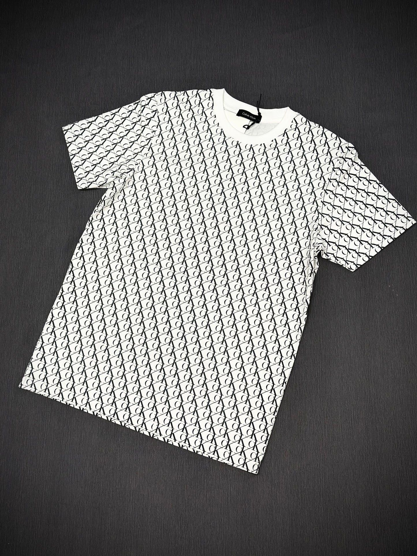 CAMISETA CK BLANCA LOGO NEGRO