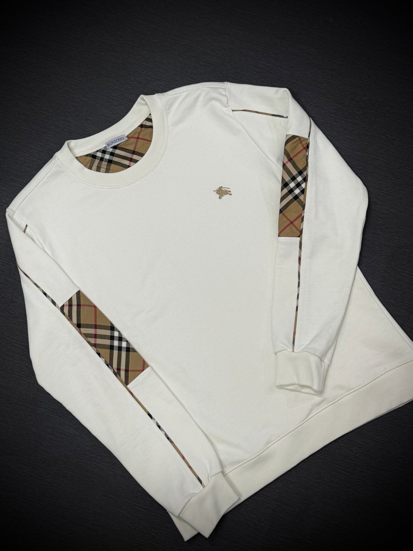 CAMIBUZO BURBERRY BLANCO