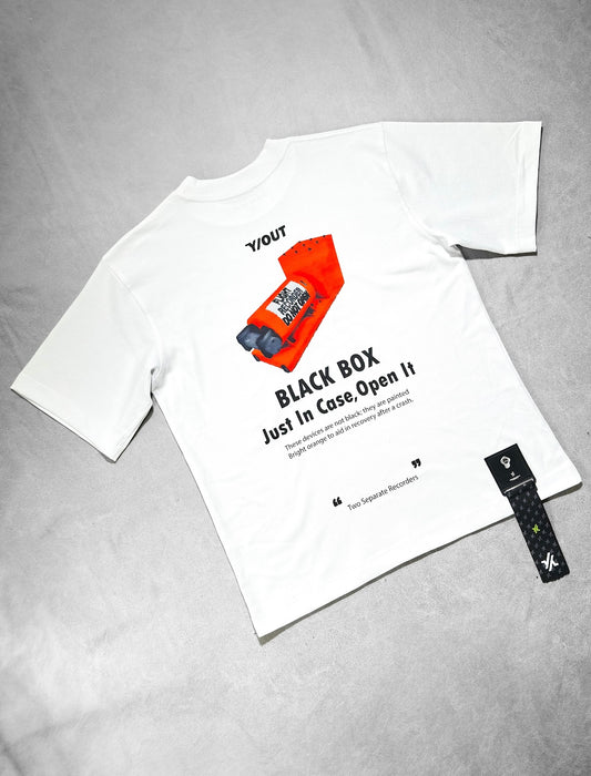 CAMISETA Y/OUT BLACK BOX