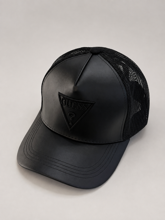 GORRA GUESS NEGRA CUERO