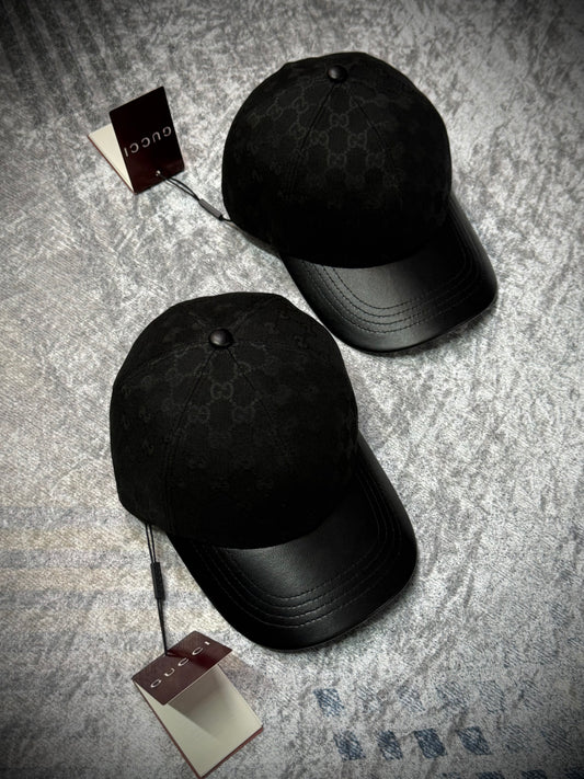 GORRA TURCA GUCCI MONOGRAMA NEGRO CON UVC DE CUERO