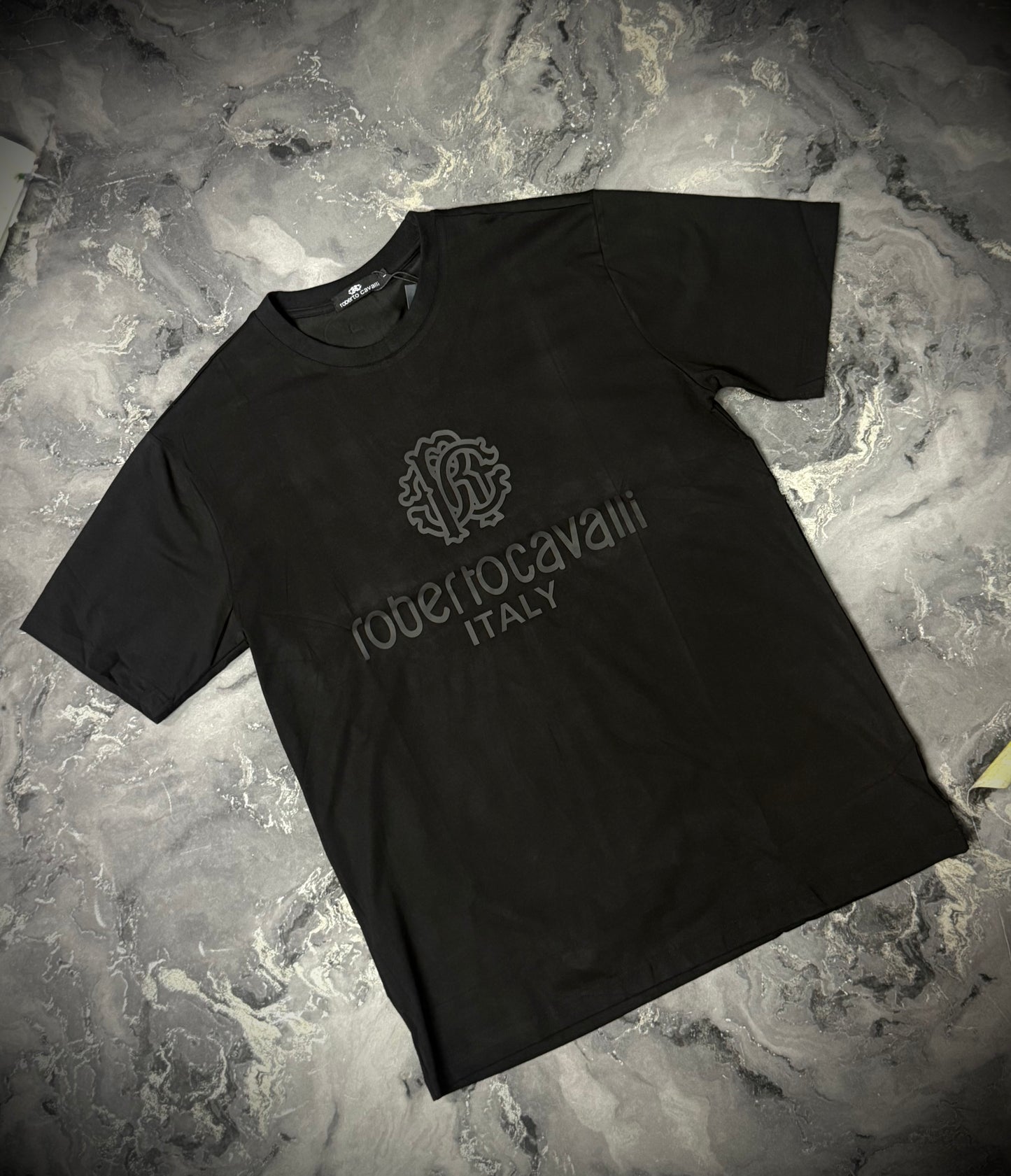 CAMISETA ROBERTO CAVALI NEGRA