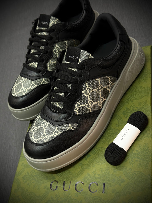 ZAPATOS TURCOS GUCCI MONOGRAMA NEGRO SUELA GRIS