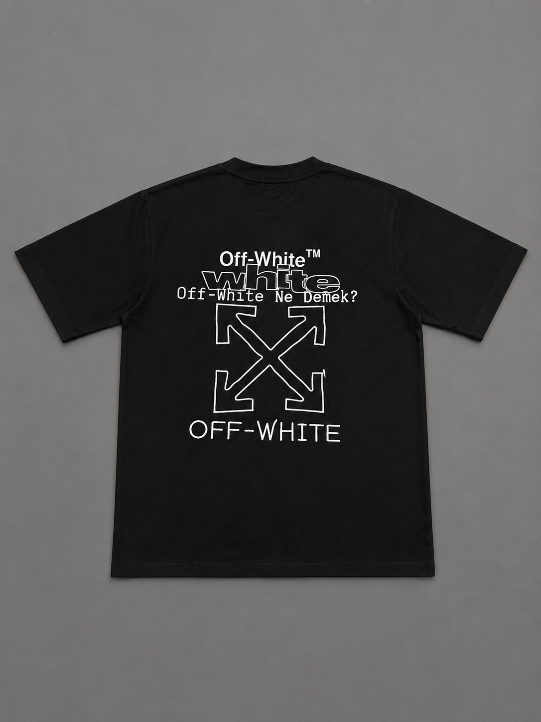 CAMISETA TURCA OFF WHITE NEGRA BORDADA
