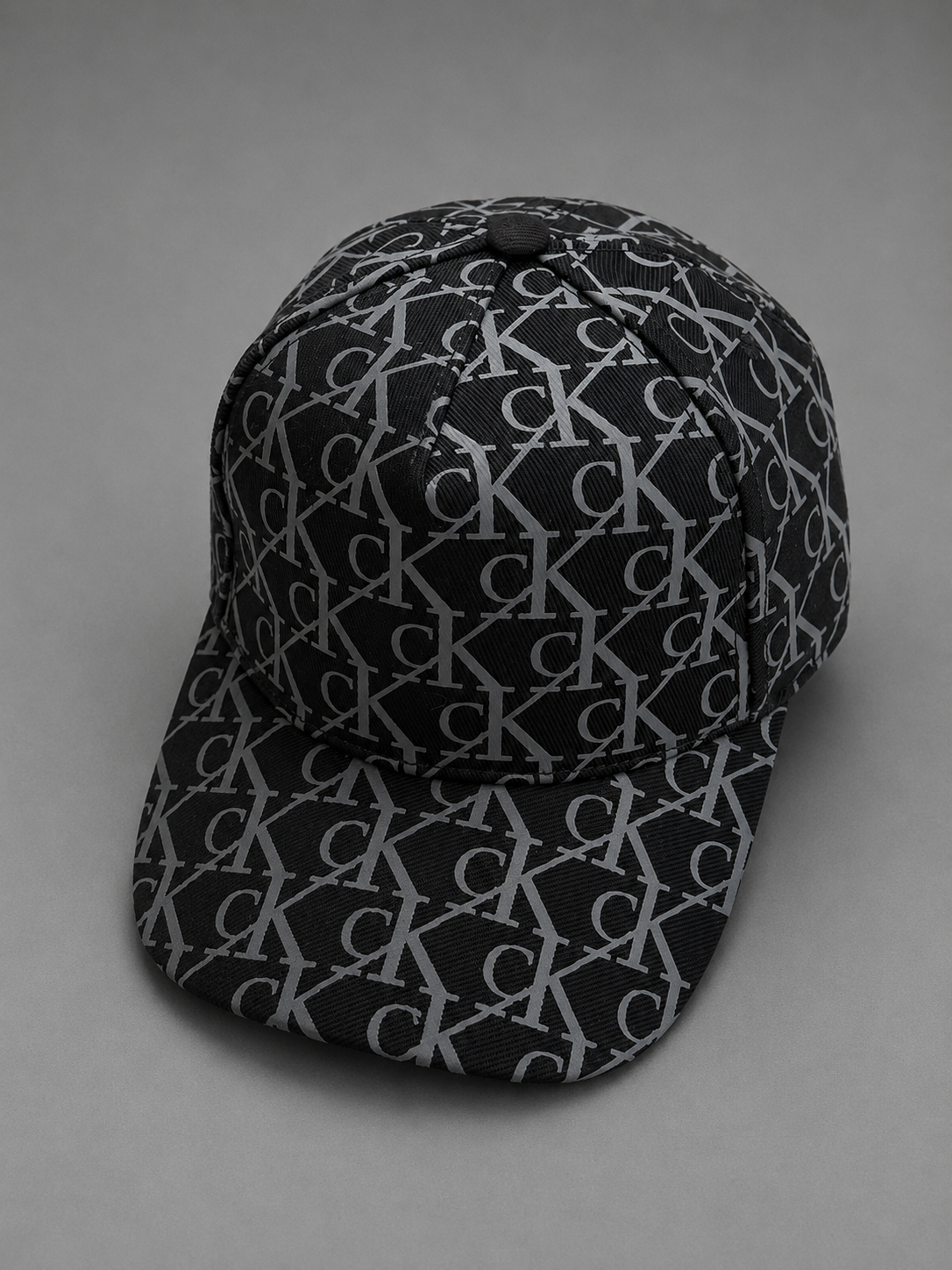 GORRA CALVIN KLEIN MONOGRAMA